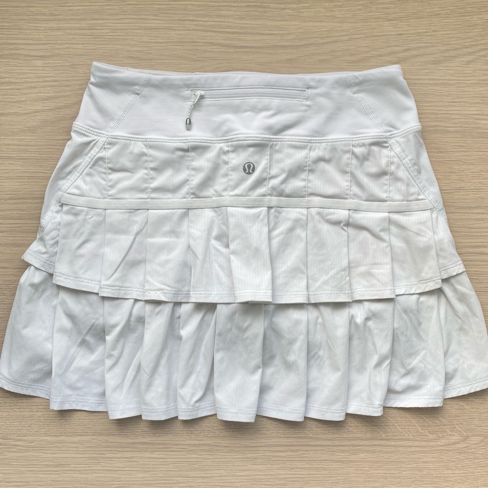 White lululemon Pace Setter Skirt (2)